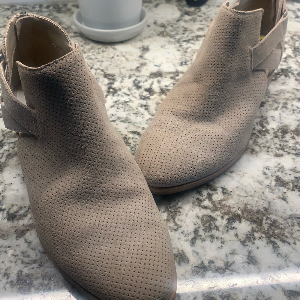 Booties - tan